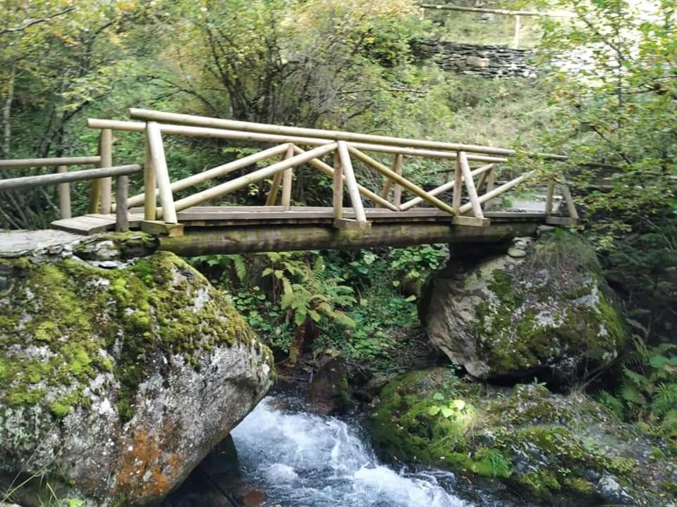 פובלה דה סגור Casa Rural Cal Rocco Porta Del Pirineu חדר תמונה